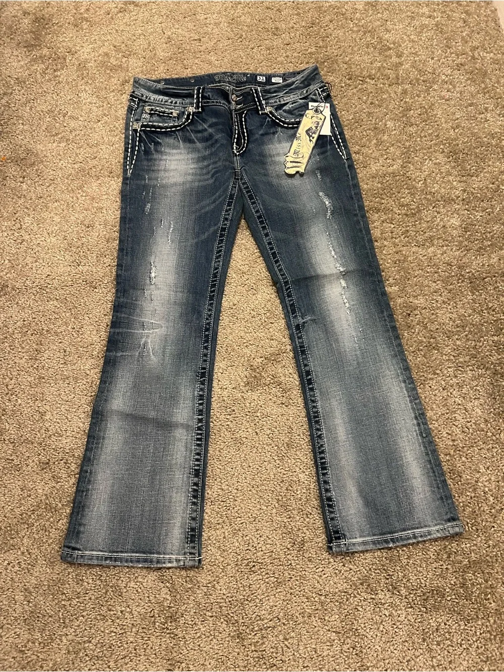 Miss Me jeans Y2k low rise boot cut NWT saddle stitching‎ gemstones 31 RARE